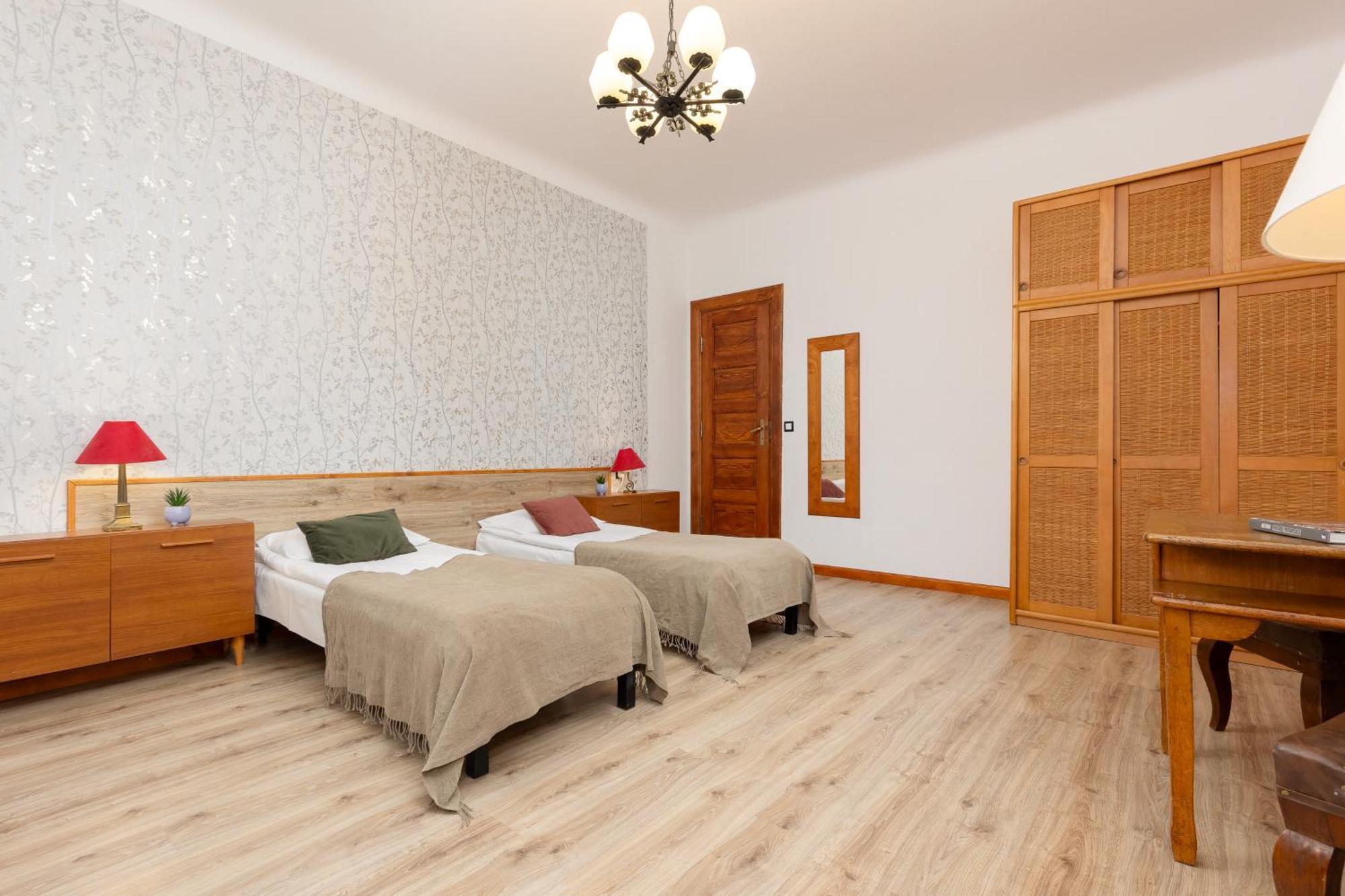 Butas Vintage Praga By Renters Warsaw