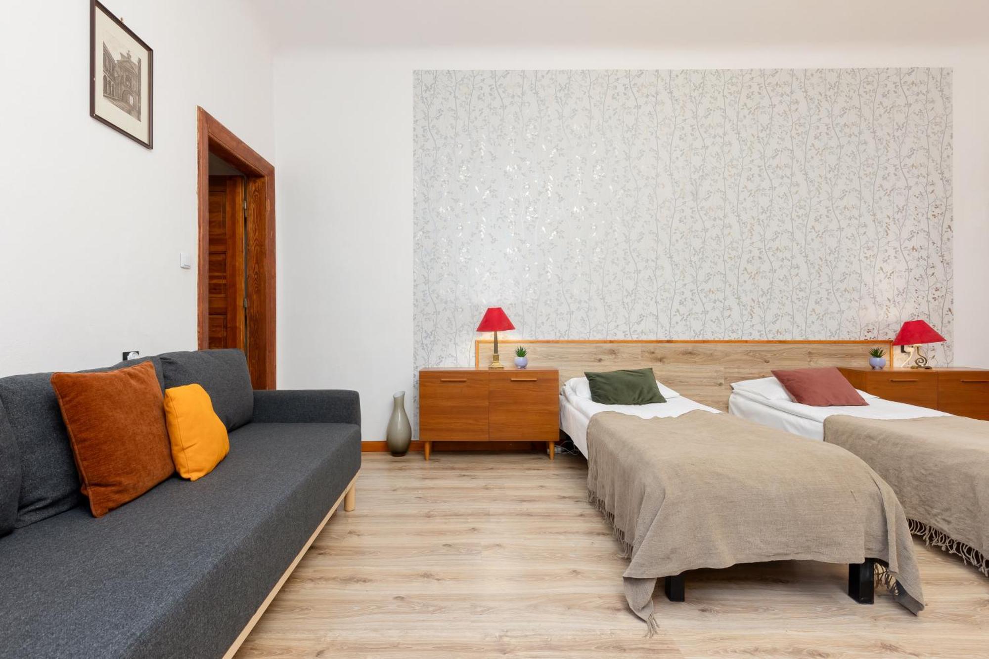 Vintage Praga By Renters Butas *